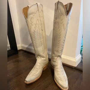 NWT W6.5 B Lucchese Priscilla boots in glitz cream